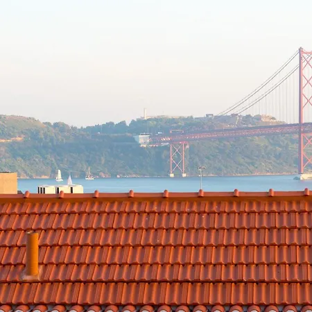 Tagus Sunrise In Estrela By Innkeeper 公寓 *